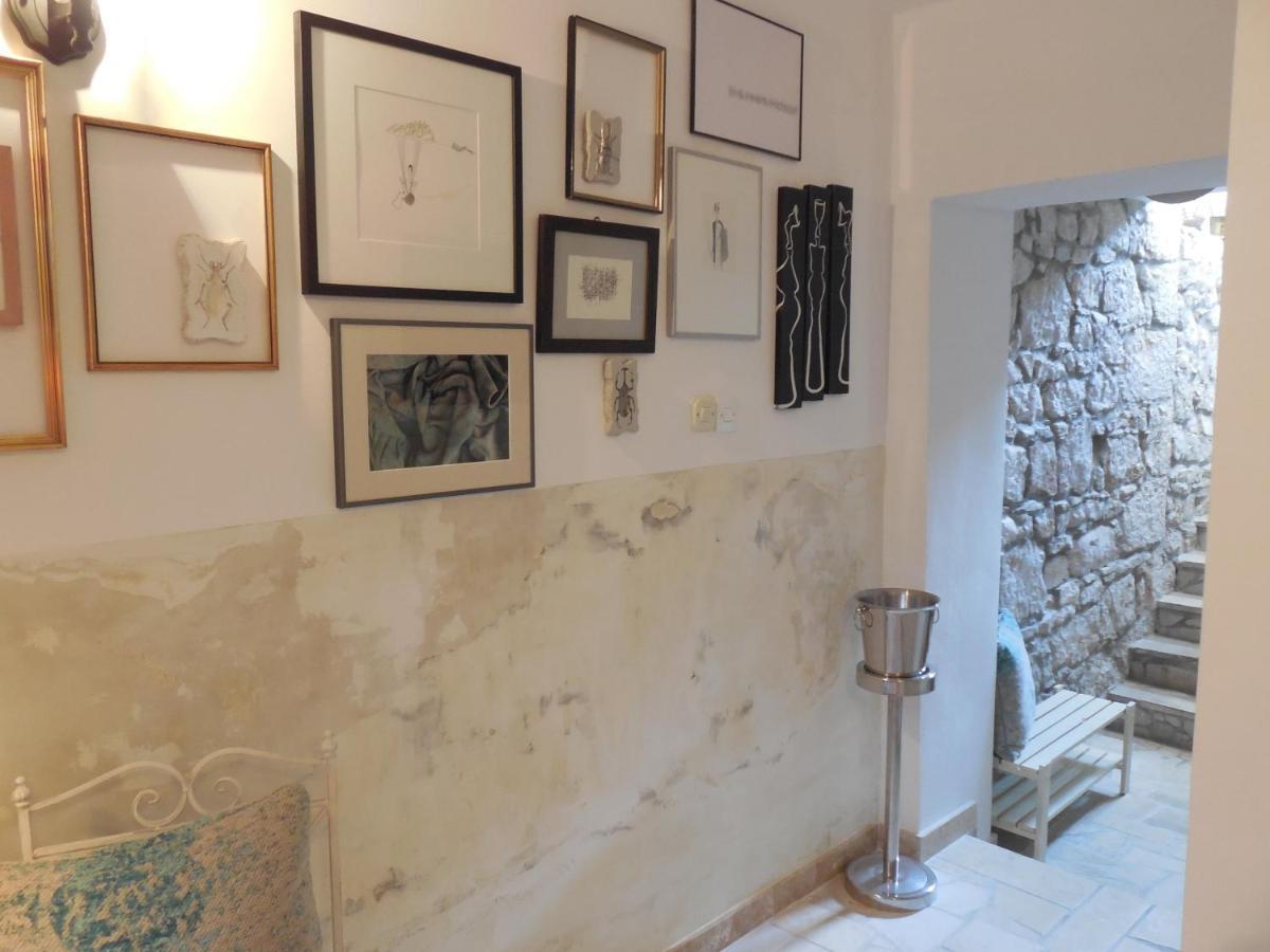 Appartamento Steinhaus Mit Terrasse Rovigno Esterno foto